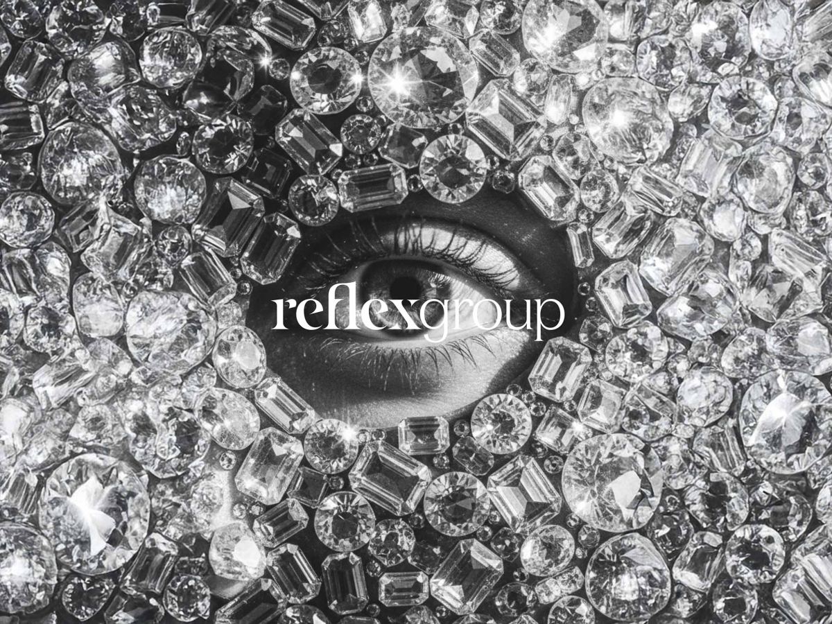 THE DIAMOND REFLEXION